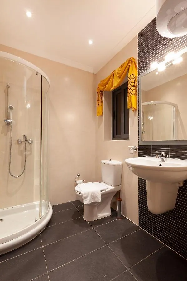 Spacious Seafront Apt With Living, Sofa, Wifi & Ac By 360 Estates Sliema